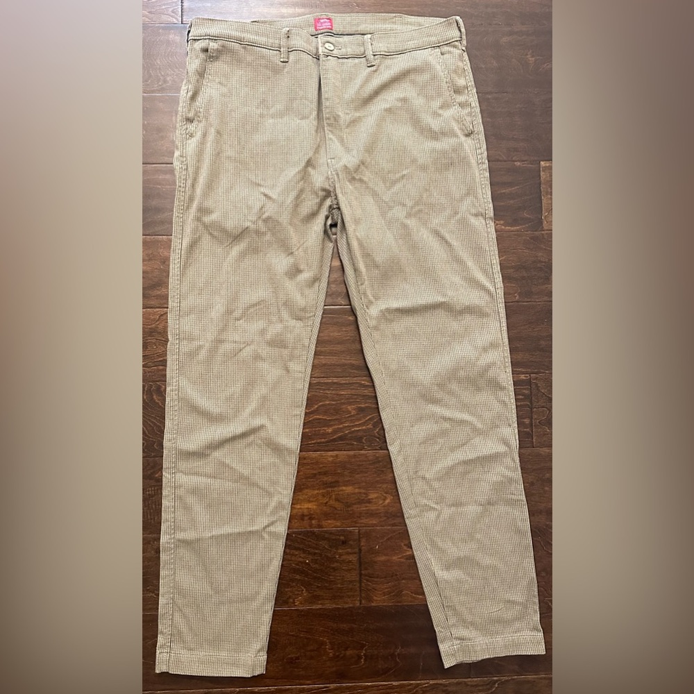 Men’s Levi’s XX Chino Standard Taper Brown Plaid Stretch Pants- Size 38 x 34